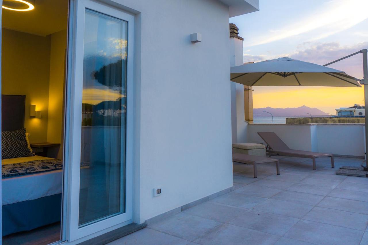 Piccolo Hotel Terracina Exterior photo