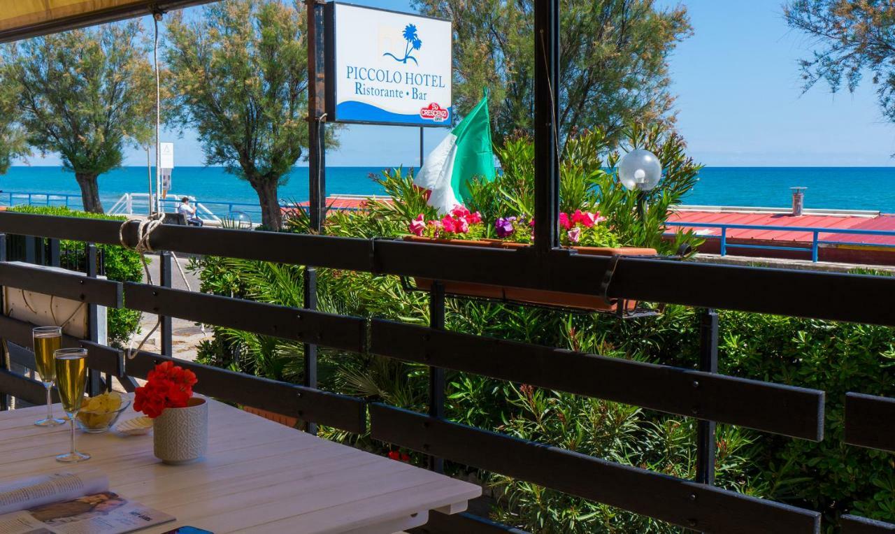 Piccolo Hotel Terracina Exterior photo